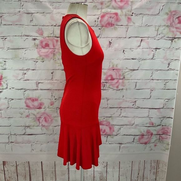 Trina Turk red sleeeveless ribbed flare hem dress - Picture 5 of 11
